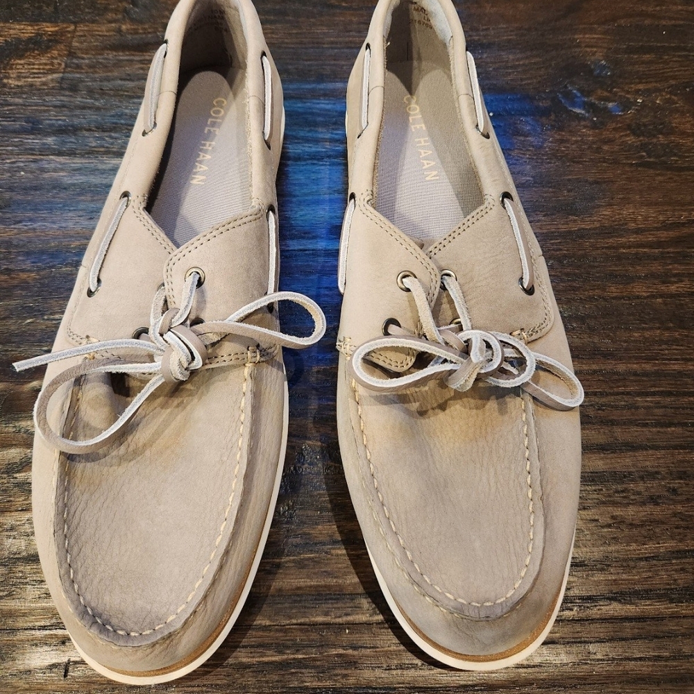 Cole Haan GCC Boat Shoe Men Paloma Nubuck/Ivory  Size 10
